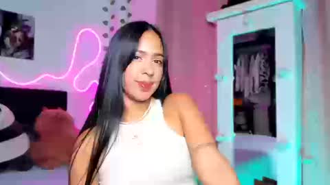 Snapshot of vickysth1 chatting on September 23, 2025, 12:24 am VICTORIA 3 online show from September 23, 2025, 12:24 am