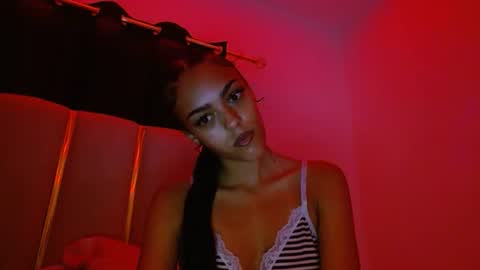 Snapshot of vickyyyx chatting on July 16, 2026, 1:11 am Goddess Victory online show from July 16, 2026, 1:11 am