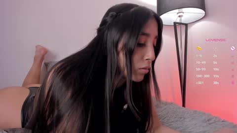 Victoria  online show from November 28, 2025, 10:12 pm