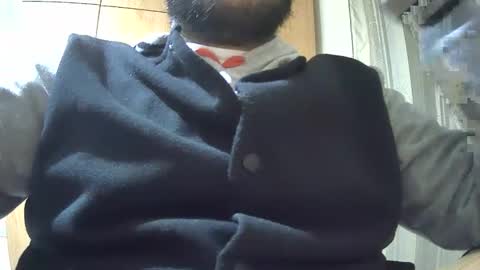 VictorHume online show from December 1, 2025, 3:17 pm