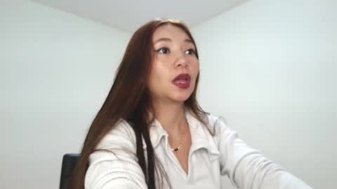 Victoria  online show from March 23, 2026, 4:27 am