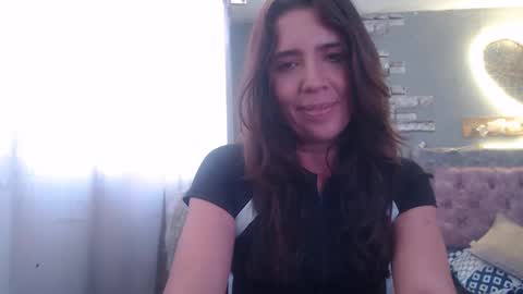 Snapshot of victoria25_meester chatting on December 1, 2024, 8:09 pm Hi guys Im victoria Be the one who can control me in PVT online show from December 1, 2024, 8:09 pm