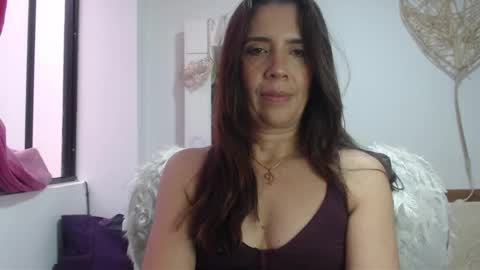 Snapshot of victoria25_meester chatting on January 14, 2025, 3:15 pm Hi guys Im victoria Be the one who can control me in PVT online show from January 14, 2025, 3:15 pm