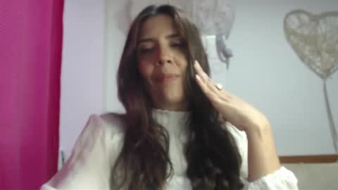 Snapshot of victoria25_meester chatting on January 22, 2025, 8:49 pm Hi guys Im victoria Be the one who can control me in PVT online show from January 22, 2025, 8:49 pm