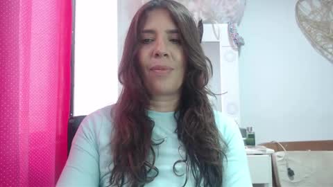 Snapshot of victoria25_meester chatting on February 2, 2025, 3:39 pm Hi guys Im victoria Be the one who can control me in PVT online show from February 2, 2025, 3:39 pm