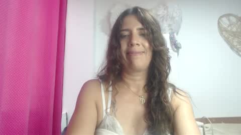 Snapshot of victoria25_meester chatting on February 8, 2025, 9:46 pm Hi guys Im victoria Be the one who can control me in PVT online show from February 8, 2025, 9:46 pm