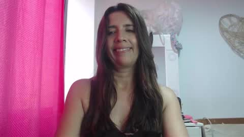 Snapshot of victoria25_meester chatting on February 11, 2025, 6:33 pm Hi guys Im victoria Be the one who can control me in PVT online show from February 11, 2025, 6:33 pm