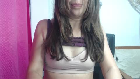 Snapshot of victoria25_meester chatting on February 11, 2025, 10:18 pm Hi guys Im victoria Be the one who can control me in PVT online show from February 11, 2025, 10:18 pm