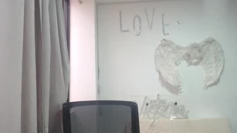 Snapshot of victoria25_meester chatting on September 18, 2025, 7:38 pm Hi guys Im victoria Be the one who can control me in PVT online show from September 18, 2025, 7:38 pm