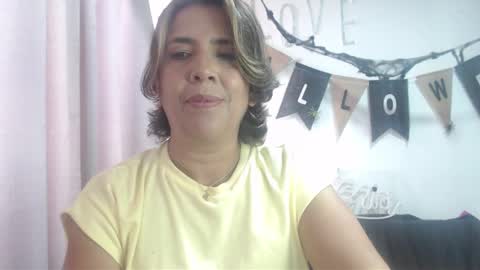 Snapshot of victoria25_meester chatting on October 10, 2025, 3:33 pm Hi guys Im victoria Be the one who can control me in PVT online show from October 10, 2025, 3:33 pm