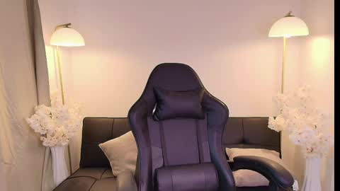 Victoria Collins online show from April 1, 2026, 4:48 pm