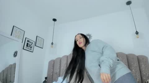 valentina online show from September 14, 2025, 11:31 am