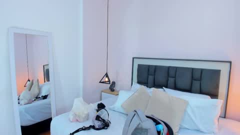 valentina online show from November 15, 2025, 9:28 am