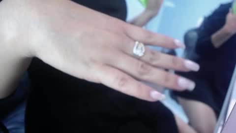 Victoria online show from November 1, 2025, 1:02 pm