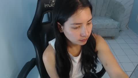 Snapshot of victoria_hernandez_t chatting on May 2, 2026, 1:05 pm Victoria online show from May 2, 2026, 1:05 pm