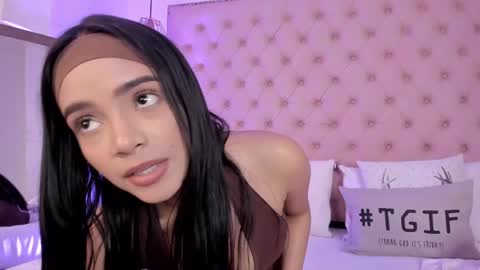 Snapshot of victoria_kitt chatting on February 16, 2025, 9:59 pm victoria_kitt online show from February 16, 2025, 9:59 pm