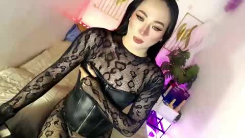 Snapshot of victoria_madness_dominatrix chatting on March 17, 2026, 5:33 am Victoria online show from March 17, 2026, 5:33 am
