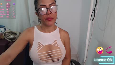 Snapshot of victoria_milf06 chatting on December 12, 2024, 2:59 am victoria online show from December 12, 2024, 2:59 am