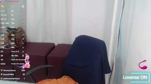 Snapshot of victoria_milf06 chatting on February 11, 2025, 10:48 am victoria online show from February 11, 2025, 10:48 am