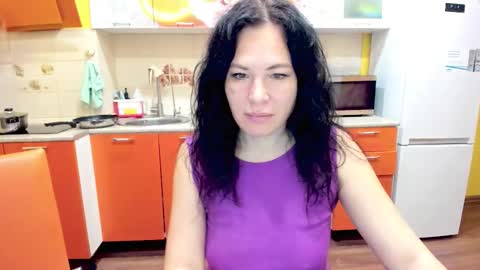 Snapshot of victoria_panther chatting on December 15, 2025, 2:16 am Victoria online show from December 15, 2025, 2:16 am