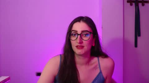 Victoria online show from October 7, 2025, 8:50 pm