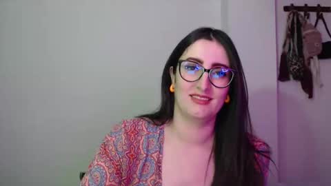 Victoria online show from April 10, 2026, 8:57 pm