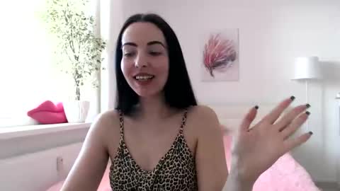 victoria_sweet_baby online show from February 18, 2026, 9:27 am