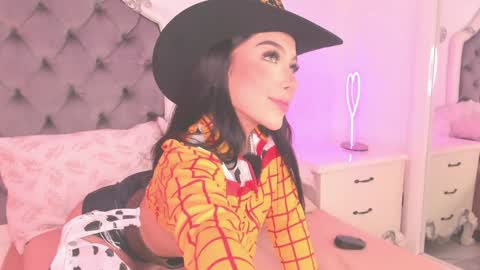 victoria_watsson online show from February 8, 2025, 12:17 pm