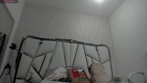 Victoria Sofia online show from December 17, 2025, 7:09 pm