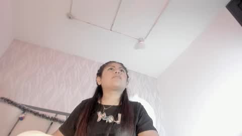 Victoria Sofia online show from December 22, 2025, 7:11 pm