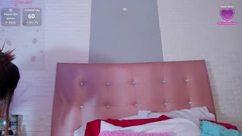 Victoria online show from December 22, 2025, 7:00 pm