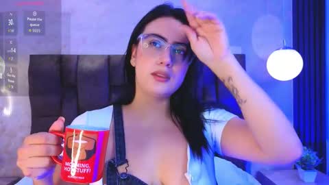 Victoria Andrade online show from March 28, 2026, 12:16 pm