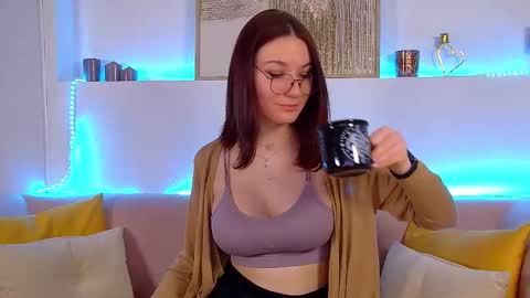 Victoria online show from March 4, 2025, 6:37 am