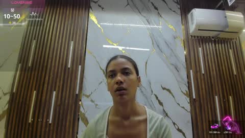 Victoria  online show from April 8, 2026, 8:20 pm