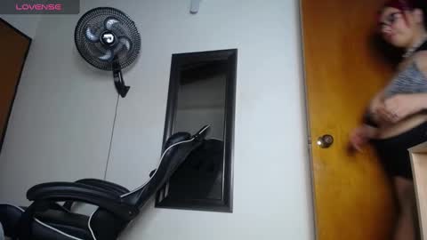 victoriamil1 online show from February 13, 2025, 7:10 pm