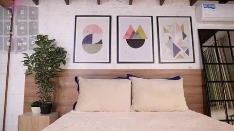 Victoria Shelby  online show from March 30, 2026, 12:06 pm