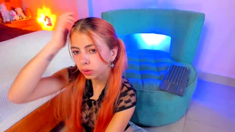 Snapshot of victoriasmithtv chatting on March 12, 2025, 11:01 pm victoriasmithtv online show from March 12, 2025, 11:01 pm