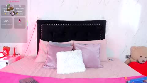 victoriasmithtv online show from November 11, 2025, 12:54 am