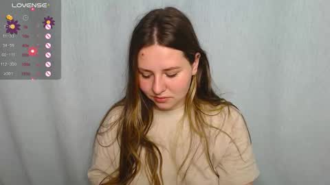 victoriassecrets_ online show from September 25, 2025, 4:11 pm