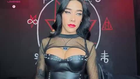 Snapshot of victoriavampire666 chatting on February 24, 2026, 10:08 pm Victoria Vampire online show from February 24, 2026, 10:08 pm