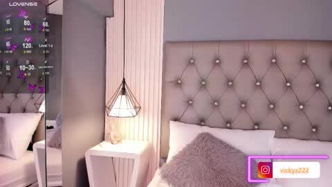 hi Im daniela  I will be online again in 15 hours after each transmission 3 online show from September 18, 2025, 11:18 pm