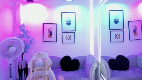 Snapshot of victoriia_doll chatting on February 2, 2026, 12:15 pm Victoria. online show from February 2, 2026, 12:15 pm