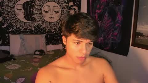 Victorino Jhonson online show from December 26, 2024, 9:15 pm