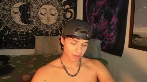 Victorino Jhonson online show from February 4, 2025, 11:49 pm