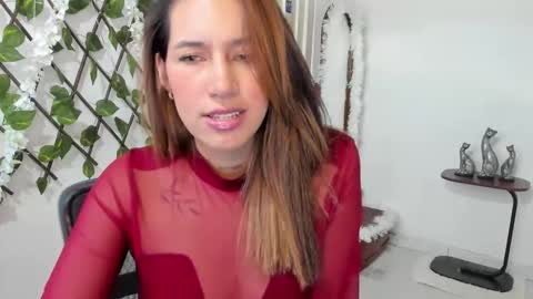 Victoria online show from December 3, 2025, 2:37 pm