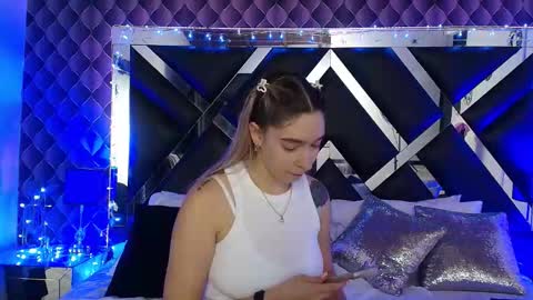 victtoria lee online show from January 5, 2026, 8:01 pm