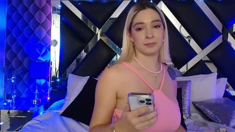 victtoria lee online show from May 15, 2026, 11:12 pm