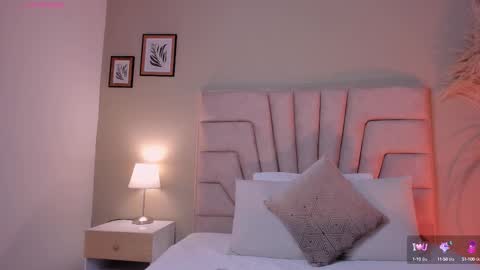 Snapshot of viictoria_becker chatting on September 30, 2025, 11:26 am Victoria  online show from September 30, 2025, 11:26 am