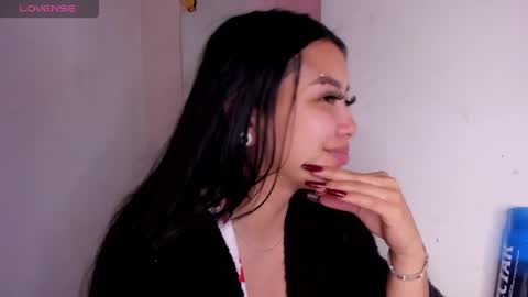 Snapshot of viioleett_cum chatting on June 9, 2026, 3:01 pm viioleett_cum online show from June 9, 2026, 3:01 pm