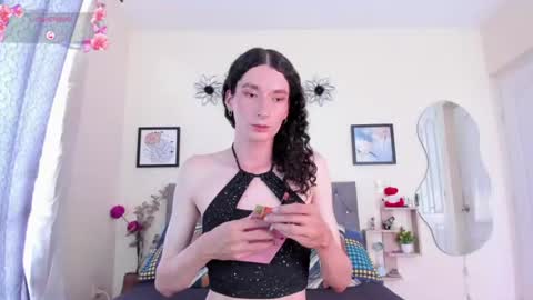 Snapshot of viioleta_cam chatting on July 6, 2026, 3:03 pm Violet online show from July 6, 2026, 3:03 pm